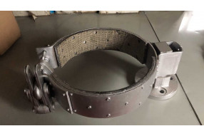 Колодка стояночного тормоза В СБОРЕ ZL20-038104